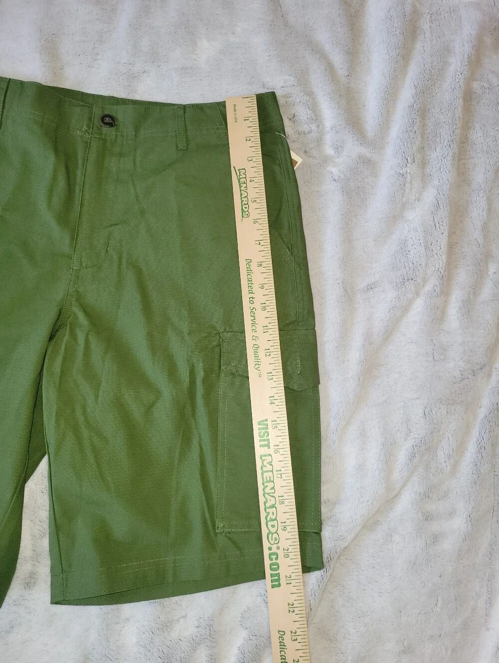 Eddie Bauer Mens Size 30 Dunite 10” Inseam Green Ripstop Cargo Shorts Hike Camp.